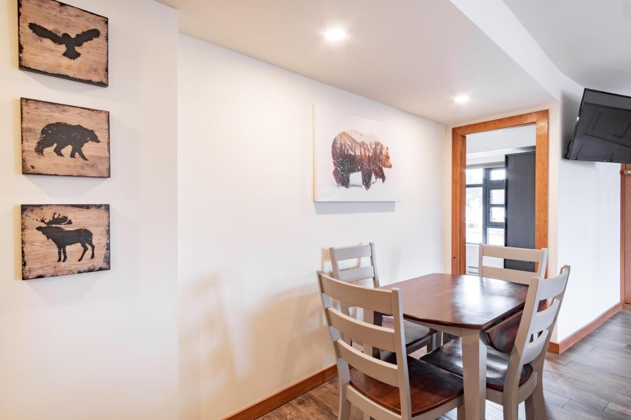 Carleton Lodge By Outpost วิสต์เลอร์ ภายนอก รูปภาพ