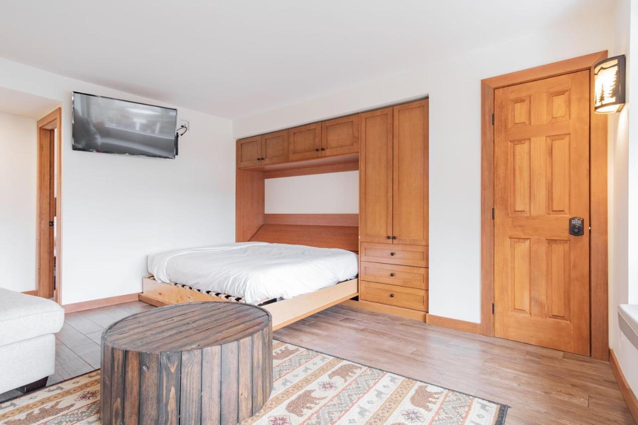 Carleton Lodge By Outpost วิสต์เลอร์ ภายนอก รูปภาพ